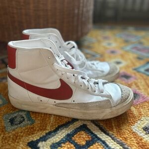 Nike White and Red Sneakers